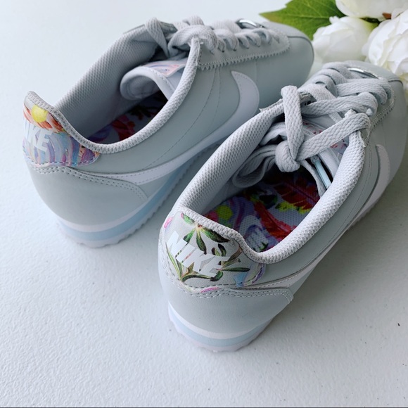 Nike Classic Cortez Floral Light Grey NEW - Picture 7 of 8